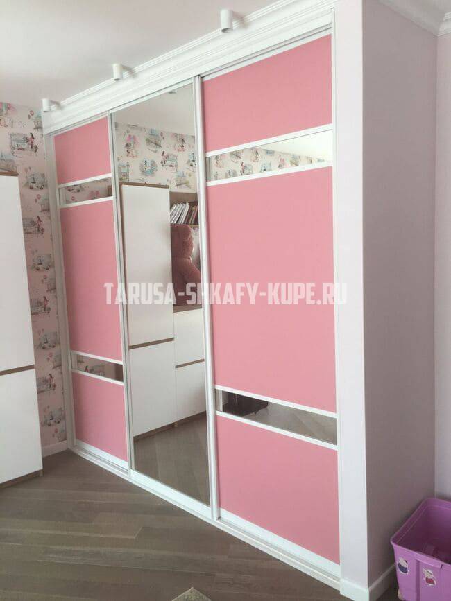 Встроенные шкафы-купе Таруса