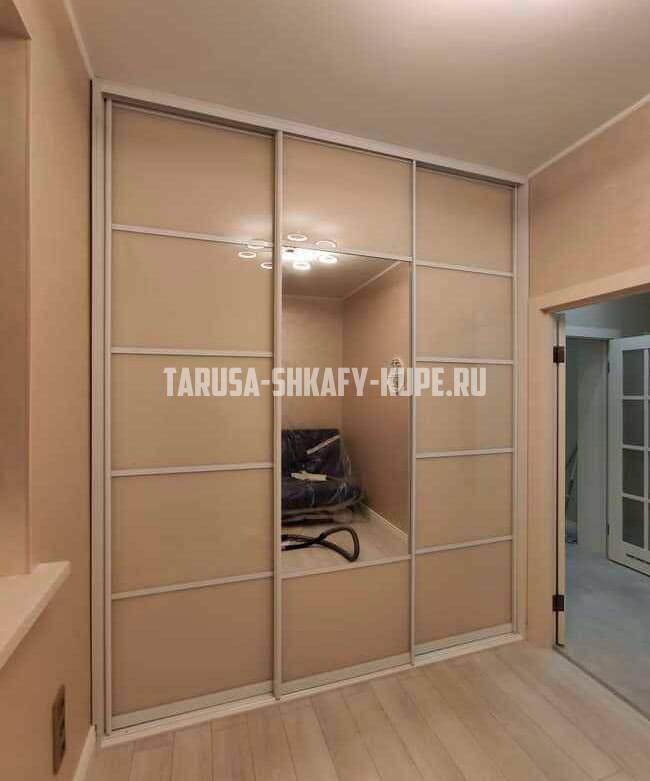 Встроенные шкафы-купе Таруса