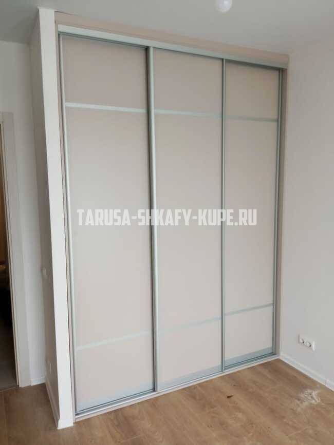 Встроенные шкафы-купе Таруса