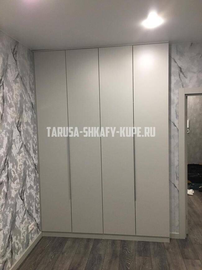 Распашные шкафы Таруса