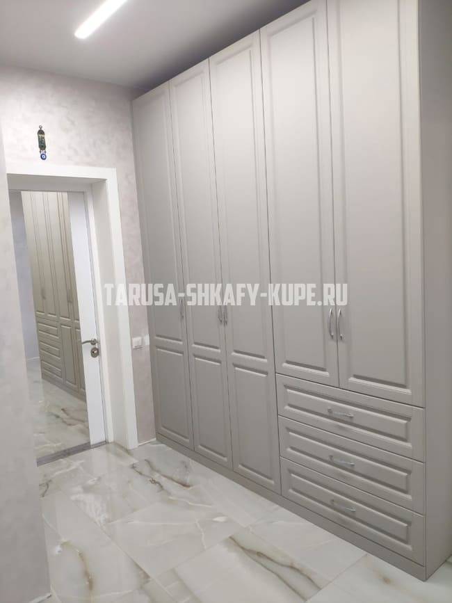 Распашные шкафы Таруса
