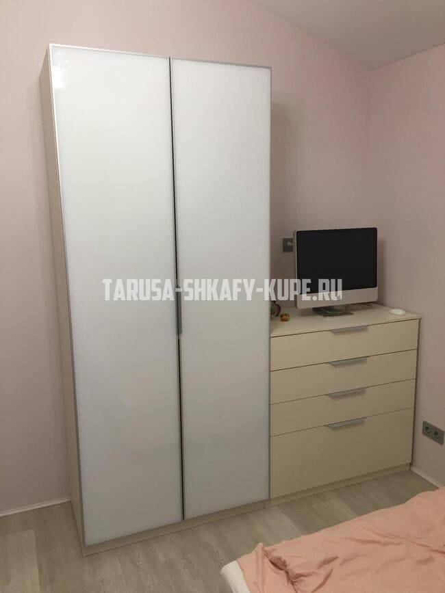 Распашные шкафы Таруса